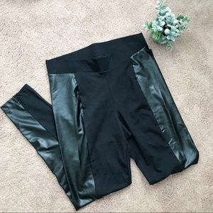 ❗️FINAL🔅NWOT Leather Striped Leggings
